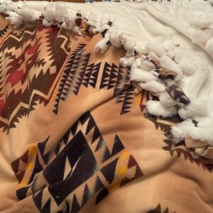 Aztec Patterned Tan and White Blanket